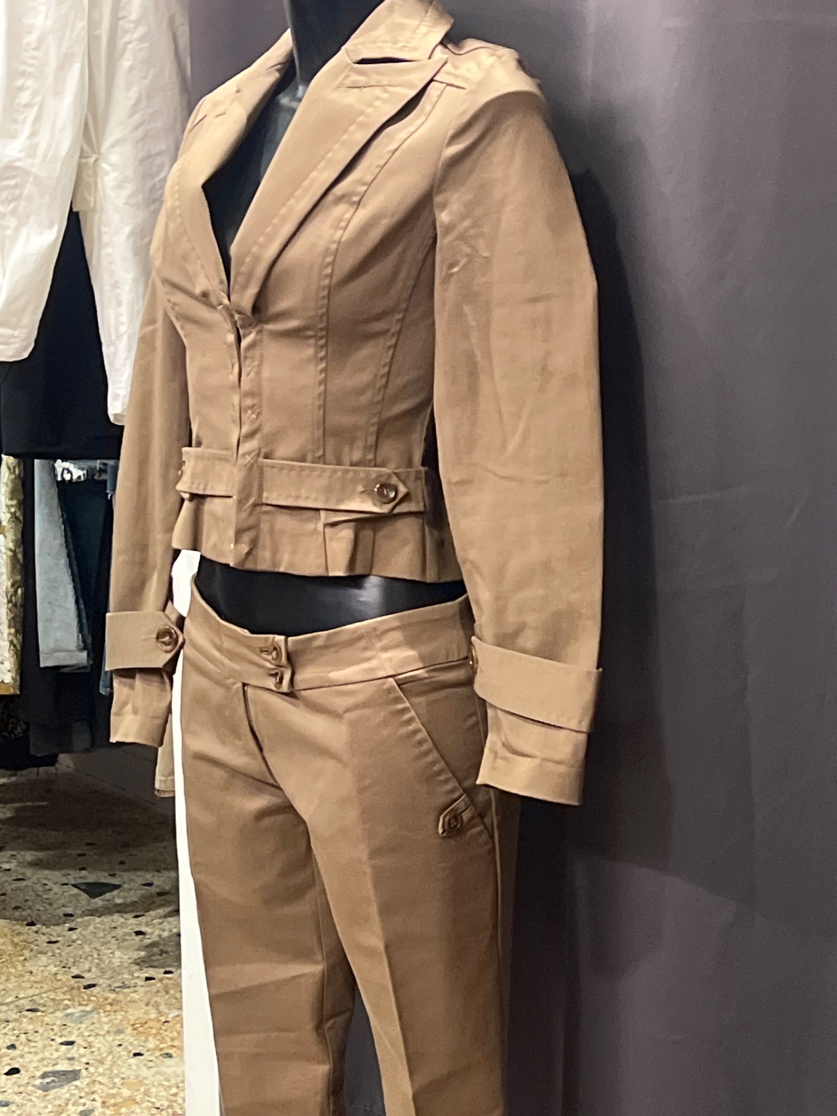 Tailleur AnnaRita N in cotone beige come nuovo, foto 17