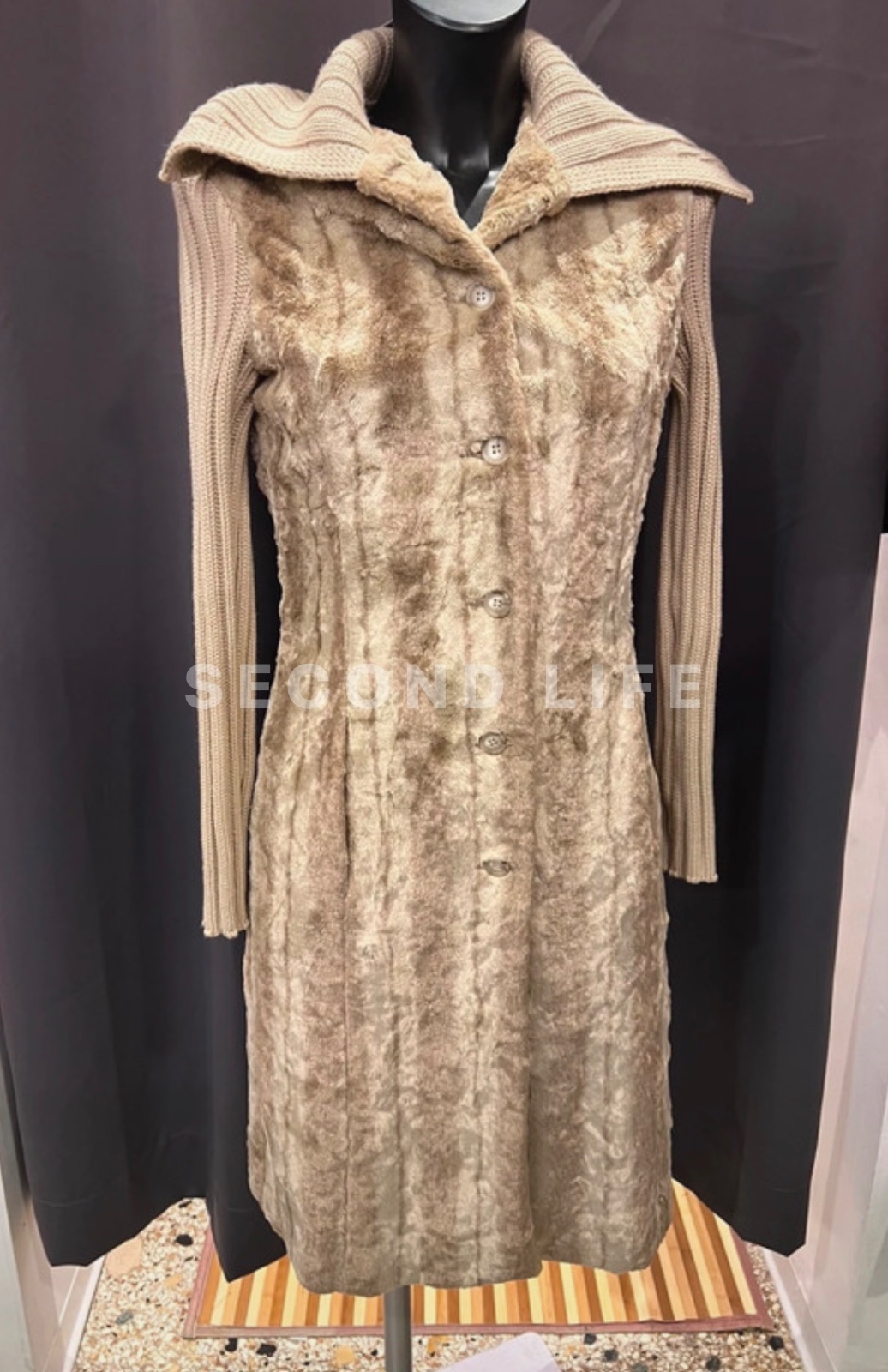 Cappotto Liu Jo in misto lana e pelliccia sintetica