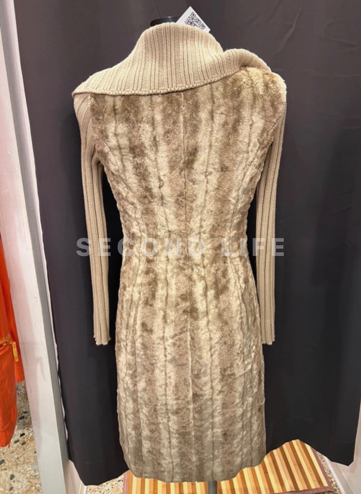 Cappotto Liu Jo in misto lana e pelliccia sintetica, foto 6