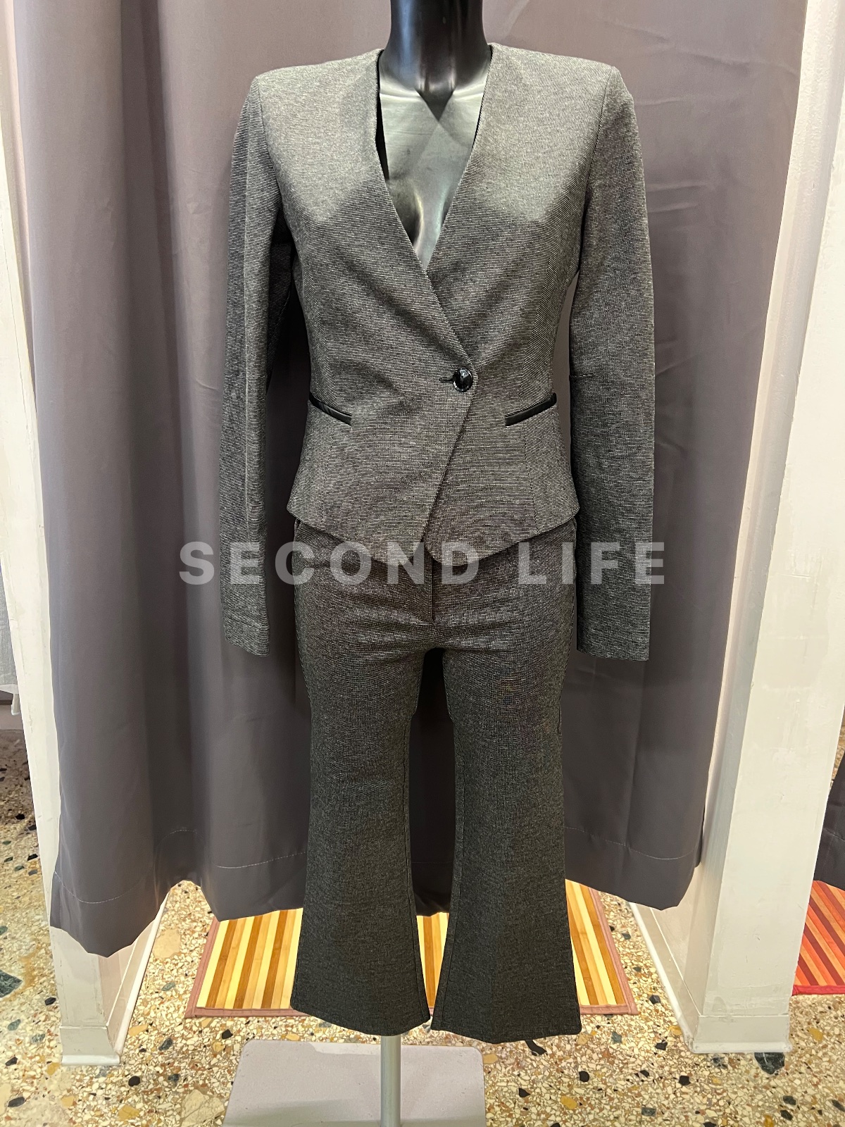 Tailleur pantalone Patrizia Pepe in misto viscosa