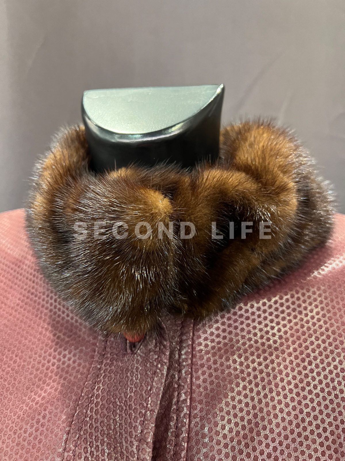 Cappotto in pelle e collo in pelliccia, foto 7