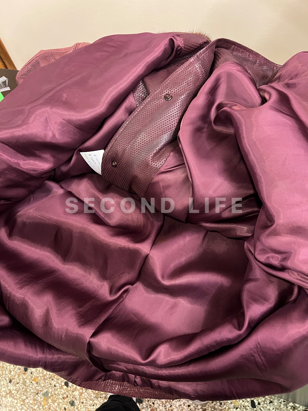 Cappotto in pelle e collo in pelliccia, foto 9