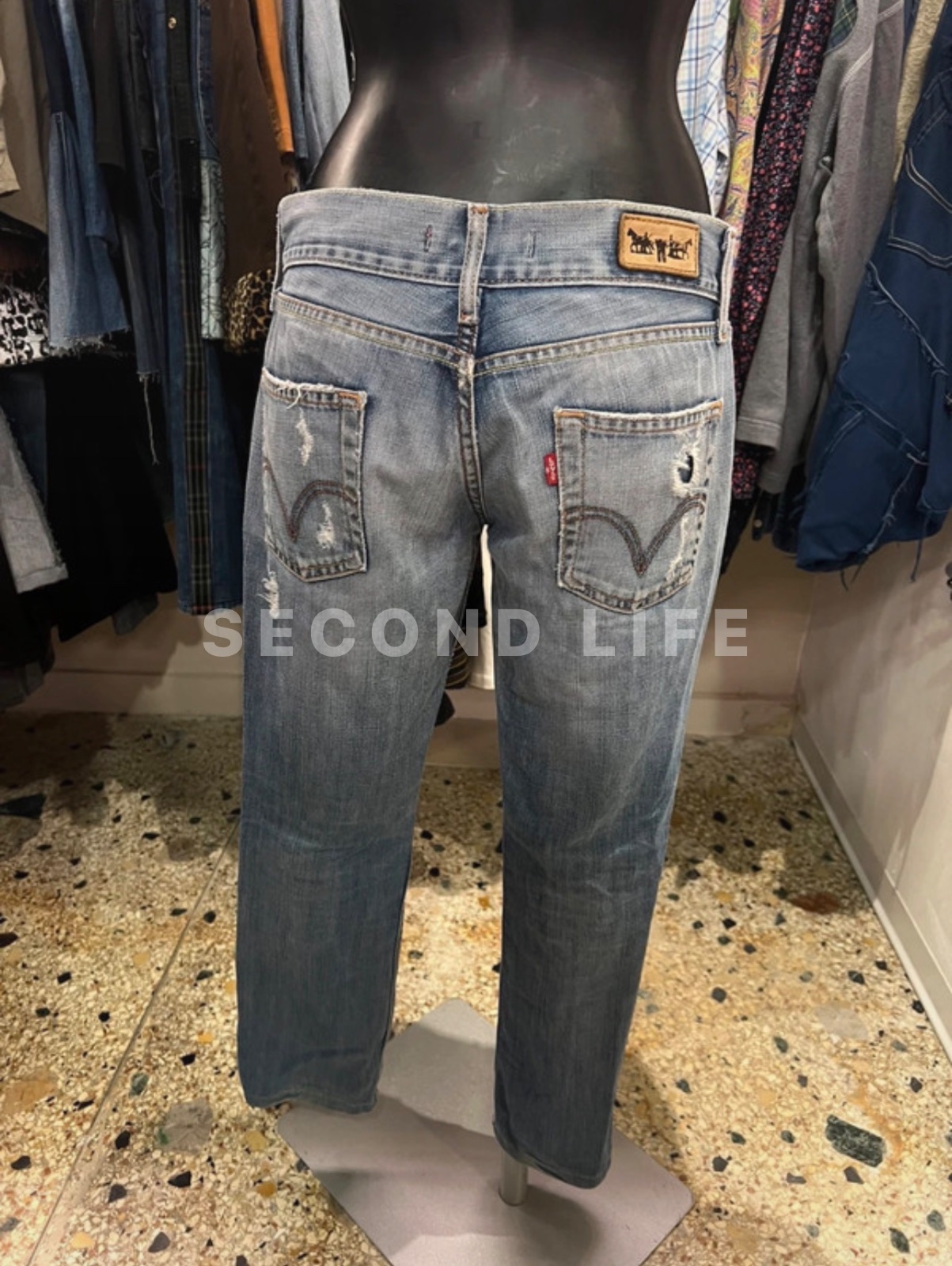 Jeans Levi's Patty Anne Square Cut (M/L)
