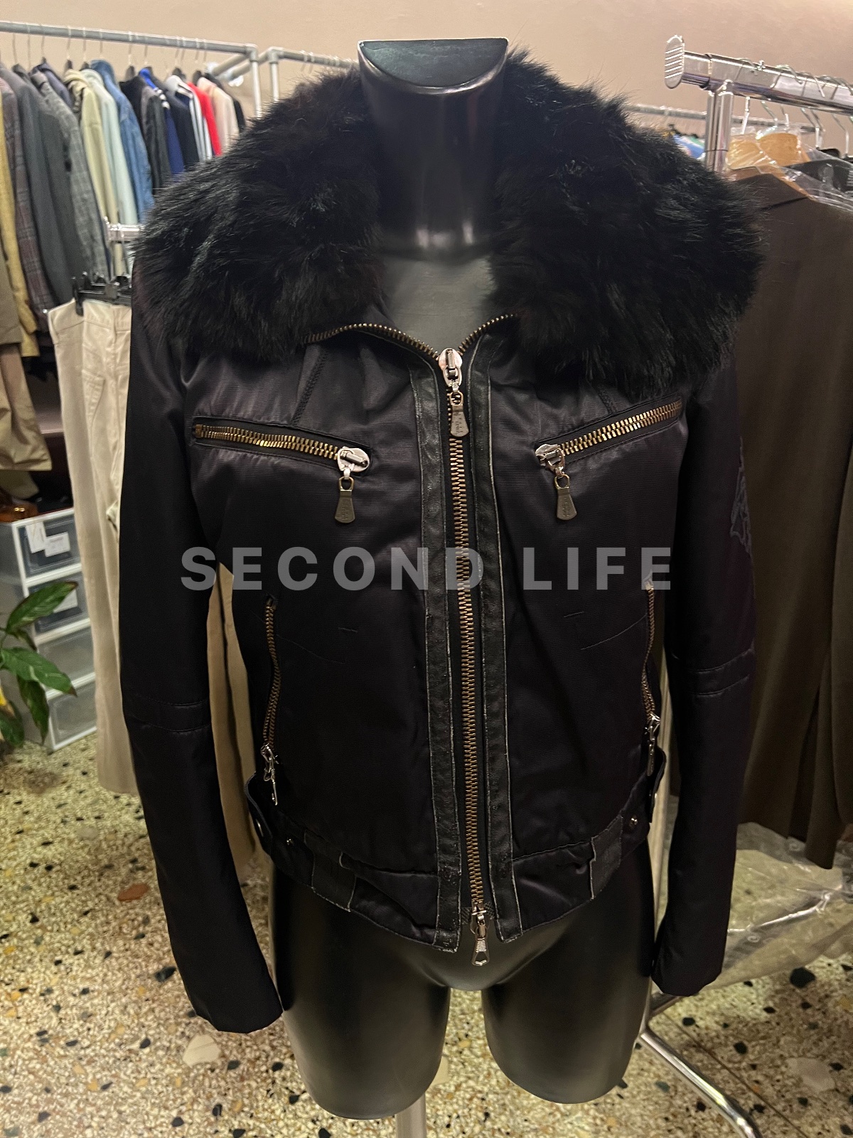 Giacca Versace Sport con collo in pelliccia