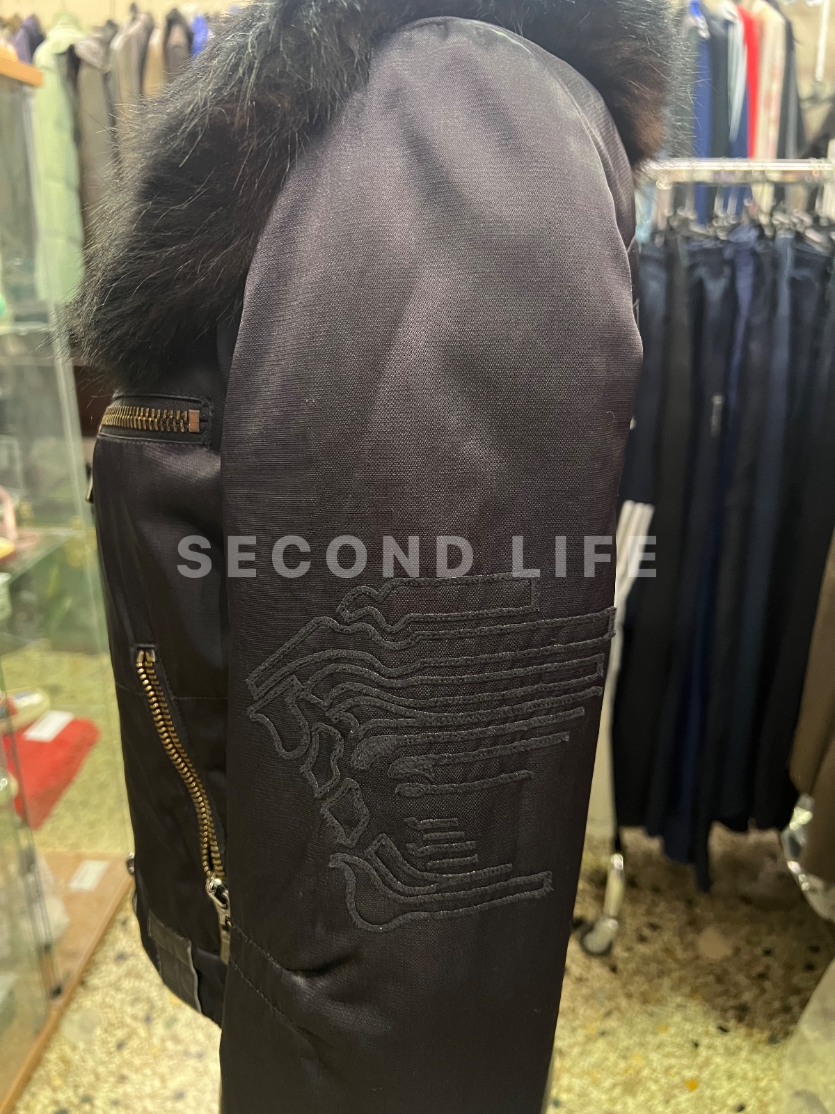 Giacca Versace Sport con collo in pelliccia, foto 9