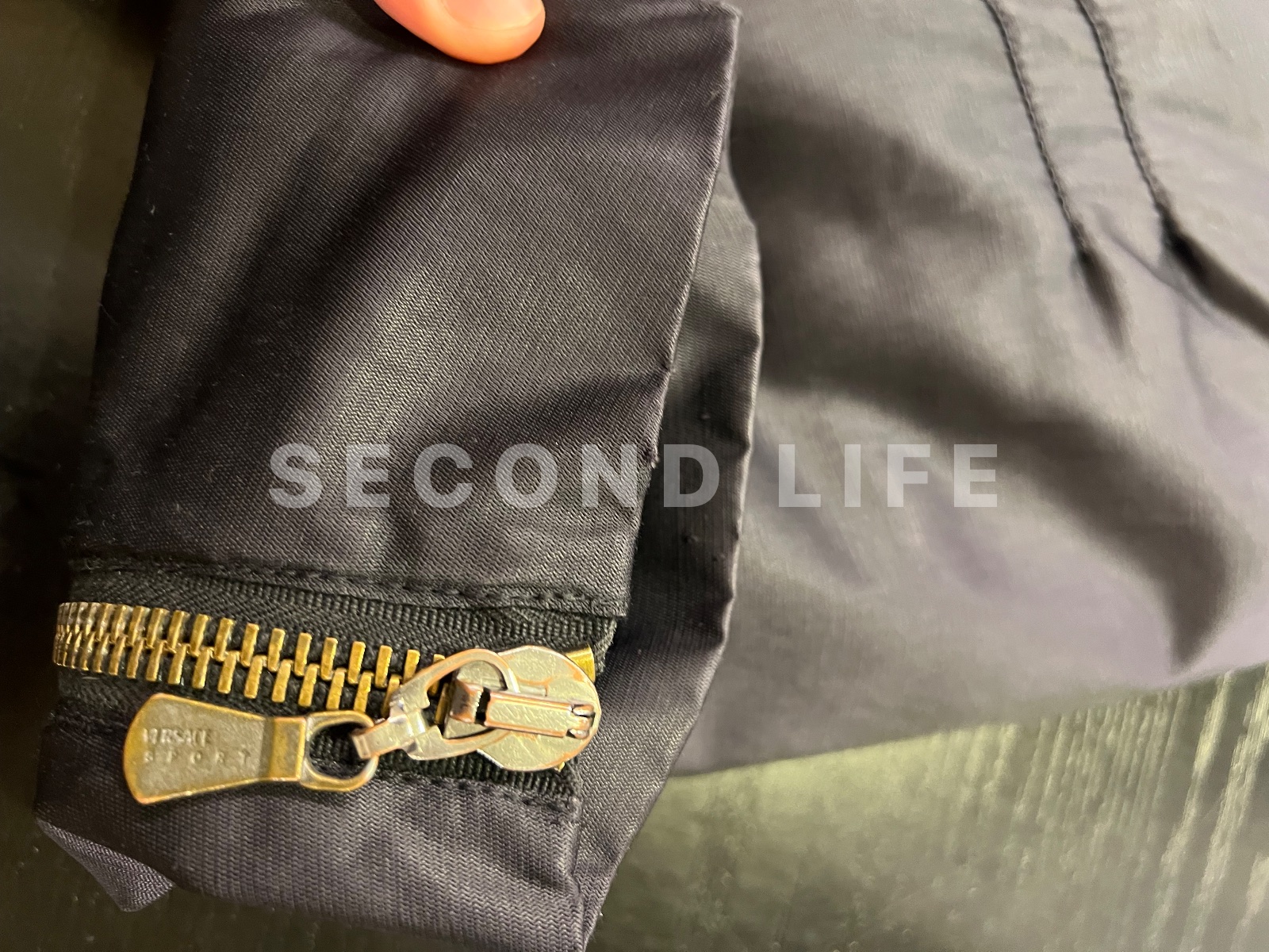 Giacca Versace Sport con collo in pelliccia, foto 11